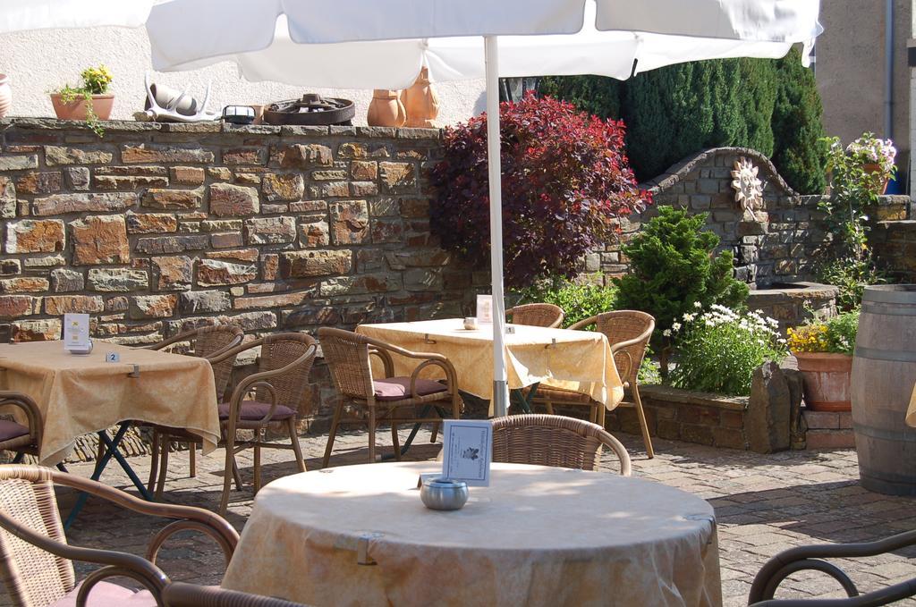 Landgasthaus Pfahl Wershofen Exteriör bild