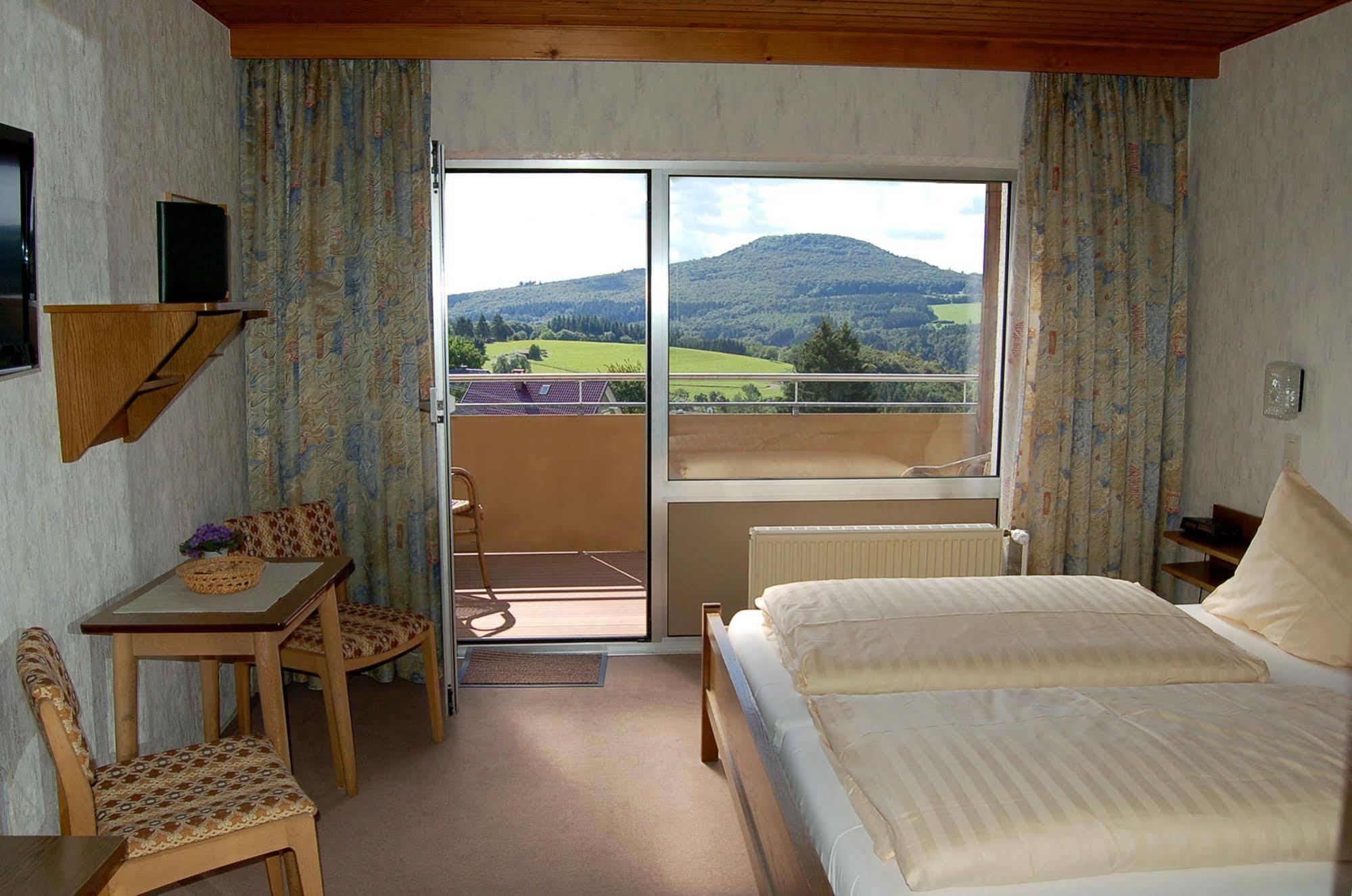 Landgasthaus Pfahl Wershofen Exteriör bild